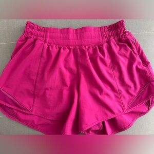 Lululemon hotty hots!